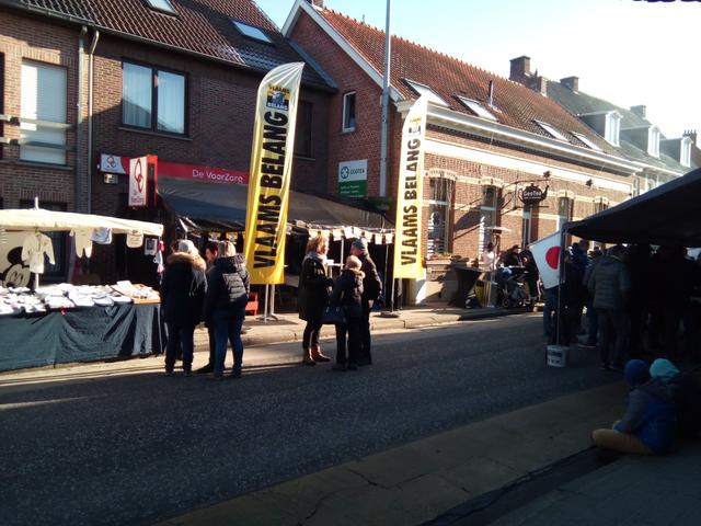 Vlaams Belang Lille op de jaarmarkt