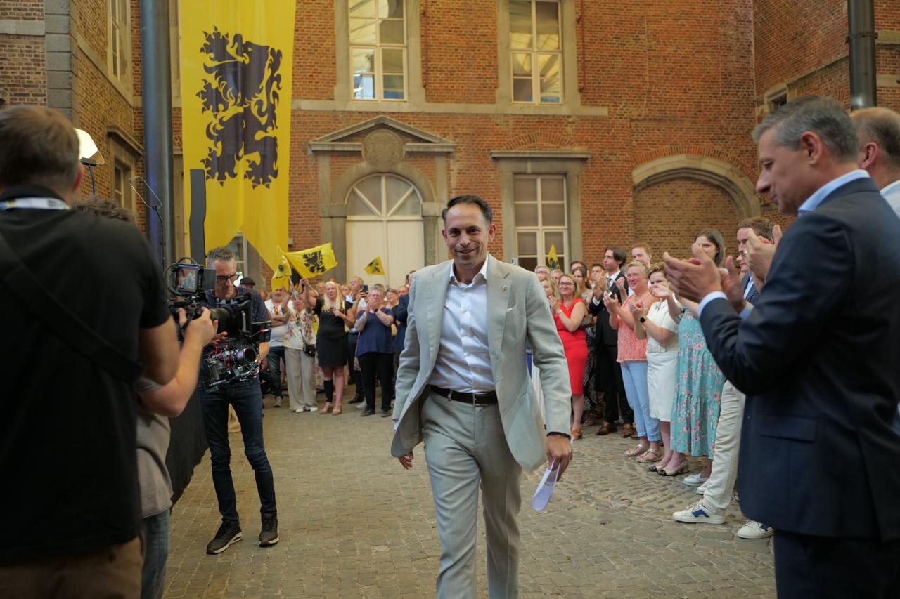 Vlaamse welvaart beschermen door splitsing fiscaliteit en sociale zekerheid