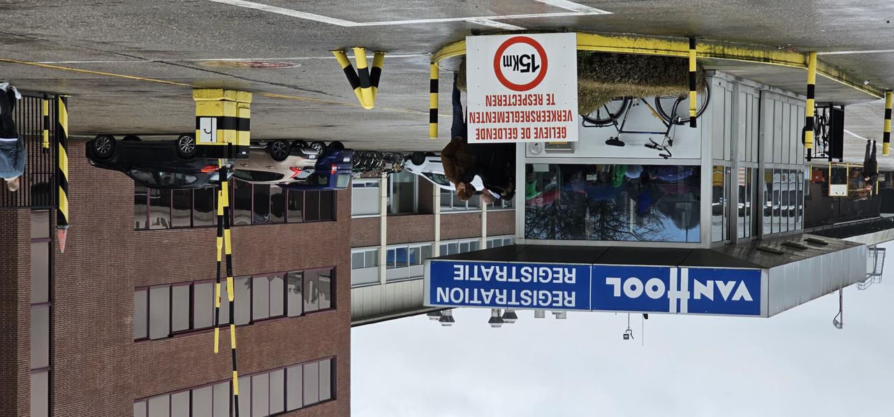 Vlaams Belang stemt voor steunmaatregelen voormalige werknemers Van Hool