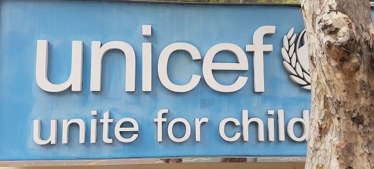 Kinderrechtenactivist voor UNICEF in cel voor  verkrachting 13-jarige jongen
