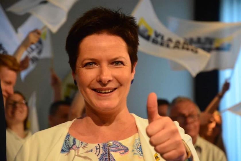 INWONERS BILZEN PROTESTEREN TEGEN KOMST NIEUW ASIELCENTRUM