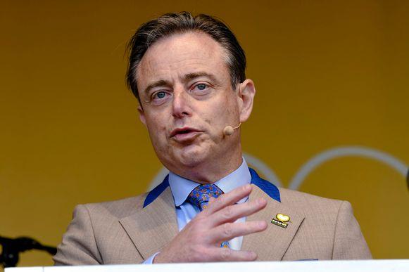 Drol’-uitspraak De Wever over Vlaams Belang  krijgt vervolg in laatste voorzittersdebat:  “Paljas”