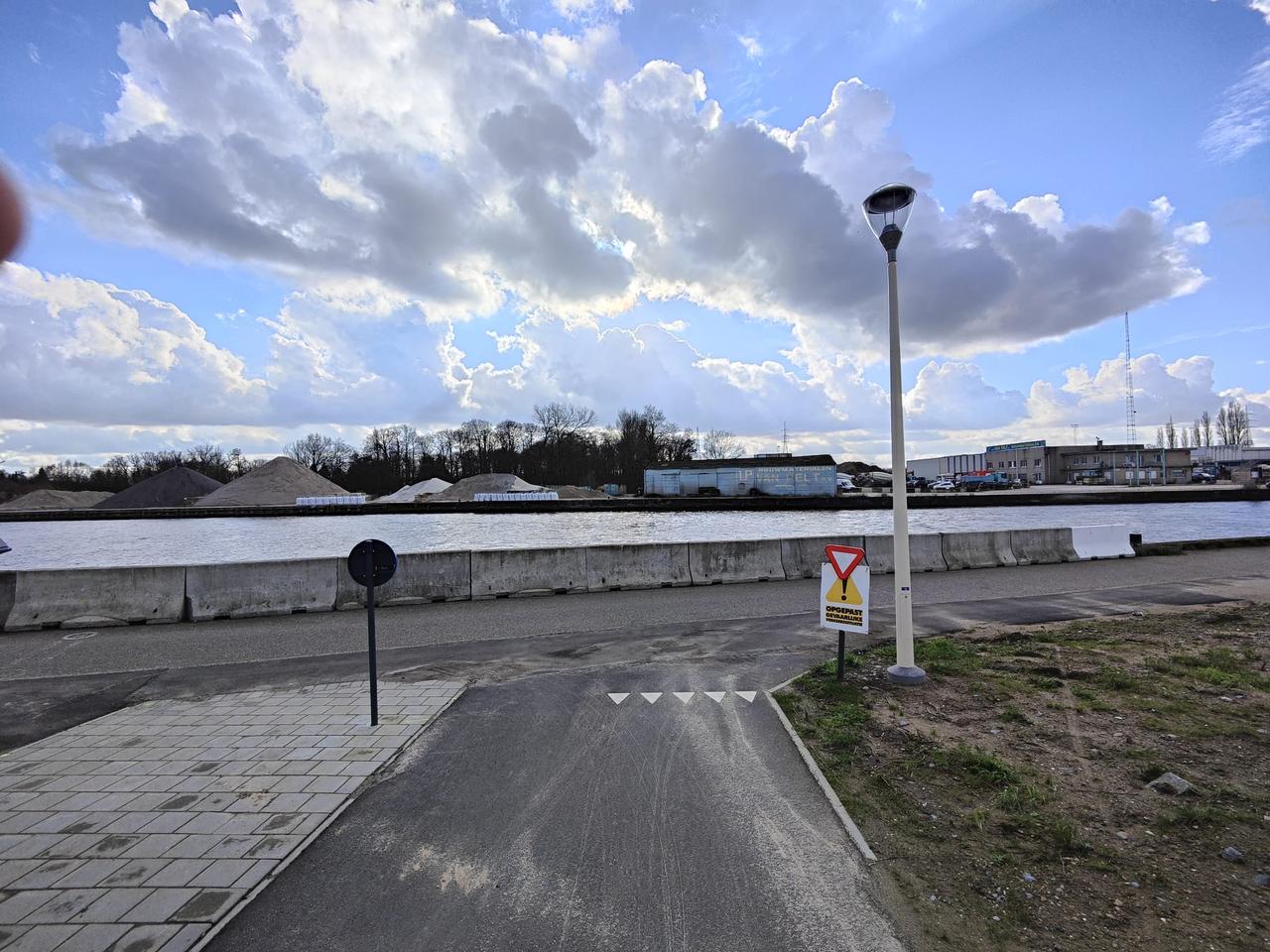 Verzet loont! Gevaarlijke verkeerssituatie Hoogmolendijk aangepast 