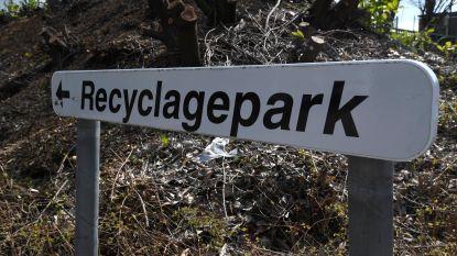 Wie meer dan één keer per week naar het recyclagepark gaat, krijgt een boete