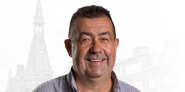 Vlaams Belang Schoten stelt volledige kandidatenlijst voor: 22(!) nieuwe gezichten en opvallende lijstduwer: Patrick Gysels!