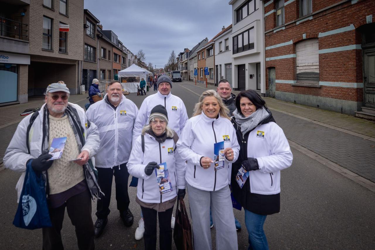 Vlaams Belang toont op Valentijn een hart voor onze mensen in Schoten.