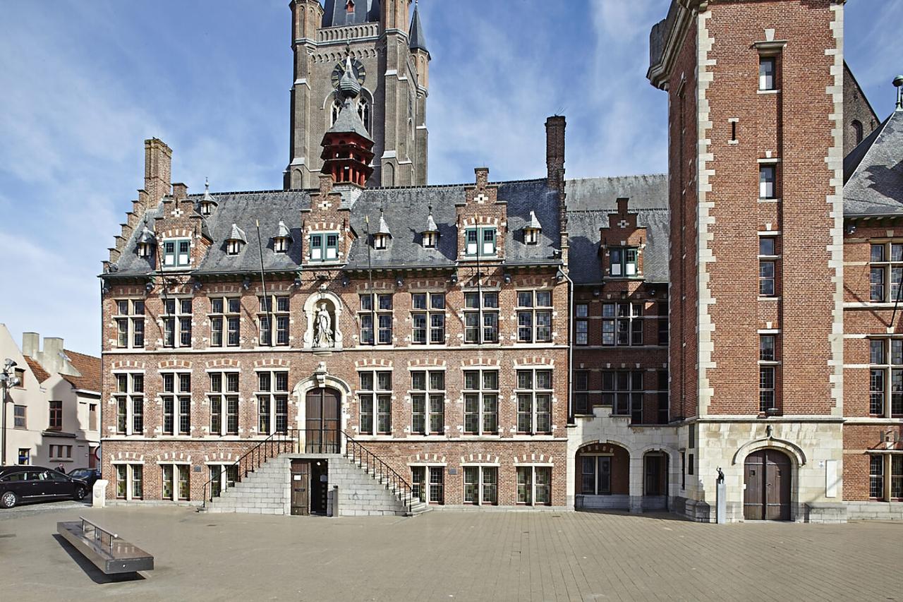 “Ook Eeklonaar snakt naar ander en beter!”