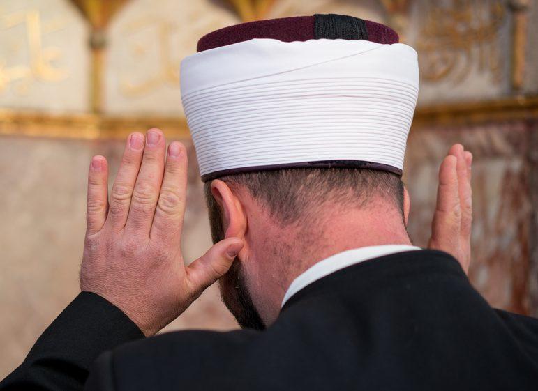 Turkse moskee behoudt subsidies ondanks manifeste homohaat: “Lakeien van Erdogan kunnen hier alles”