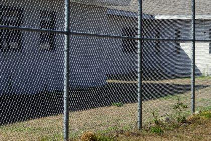 Toename ontsnappingen jeugddelinquenten: “Duidelijk nood aan betere veiligheidsprocedures”