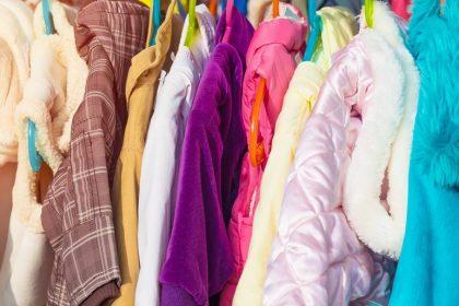 Kledingzaken hebben dringend nood aan specifieke hulp