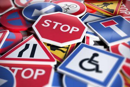 Gratis theoretische rijlessen voor asielzoekers: “Omgekeerde wereld!”