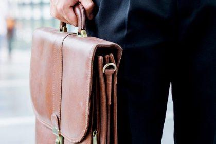 Nog steeds medewerkers voor oud-excellenties