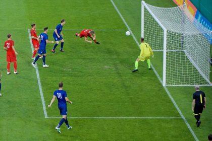 “Regeling sportclubs is potje paniekvoetbal”