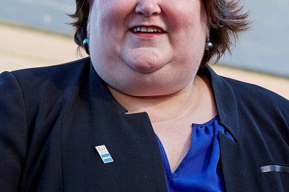 De Block “die haar eigen blunderbeleid moet evalueren is potsierlijk”