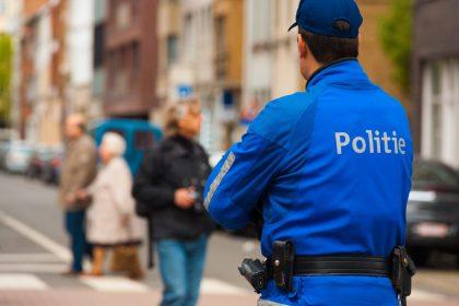 Vlaams Belang eist dat Verlinden opnieuw onderhandelt met politie