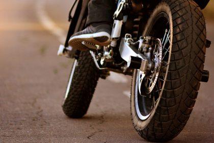 ‘Next Generation Concrete Surface’ gevaarlijk voor motorrijders