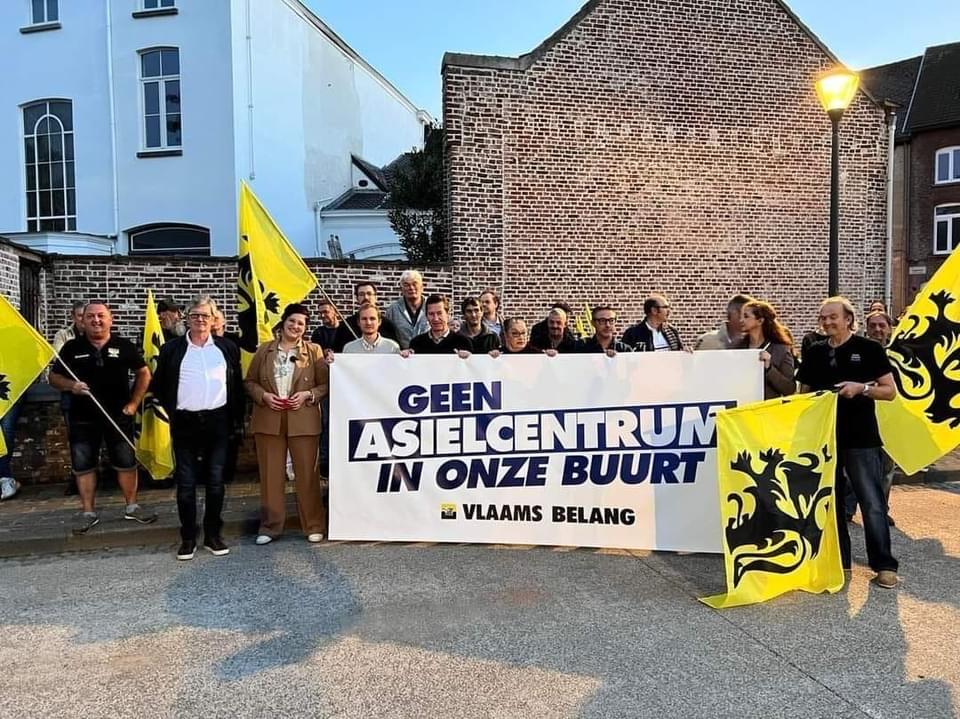 In Ronse Opent een asielcentrum!