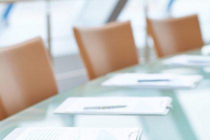 Vlaamse kabinetten groeien terug onder Jambon