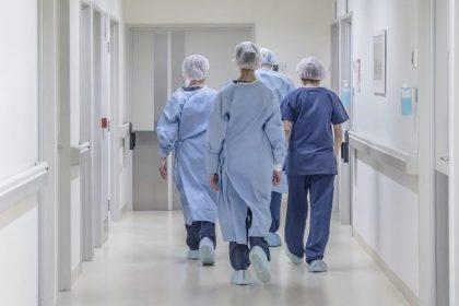 Gebrek aan werktevredenheid zorgpersoneel begrijpelijk