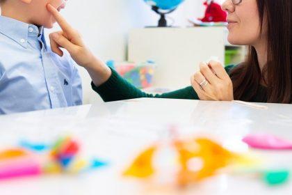 Vandenbroucke laat kinderen met leermoeilijkheden stikken