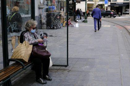 Gemeente Molenbeek voert nieuwe mondmaskerplicht in: “te gek voor woorden”