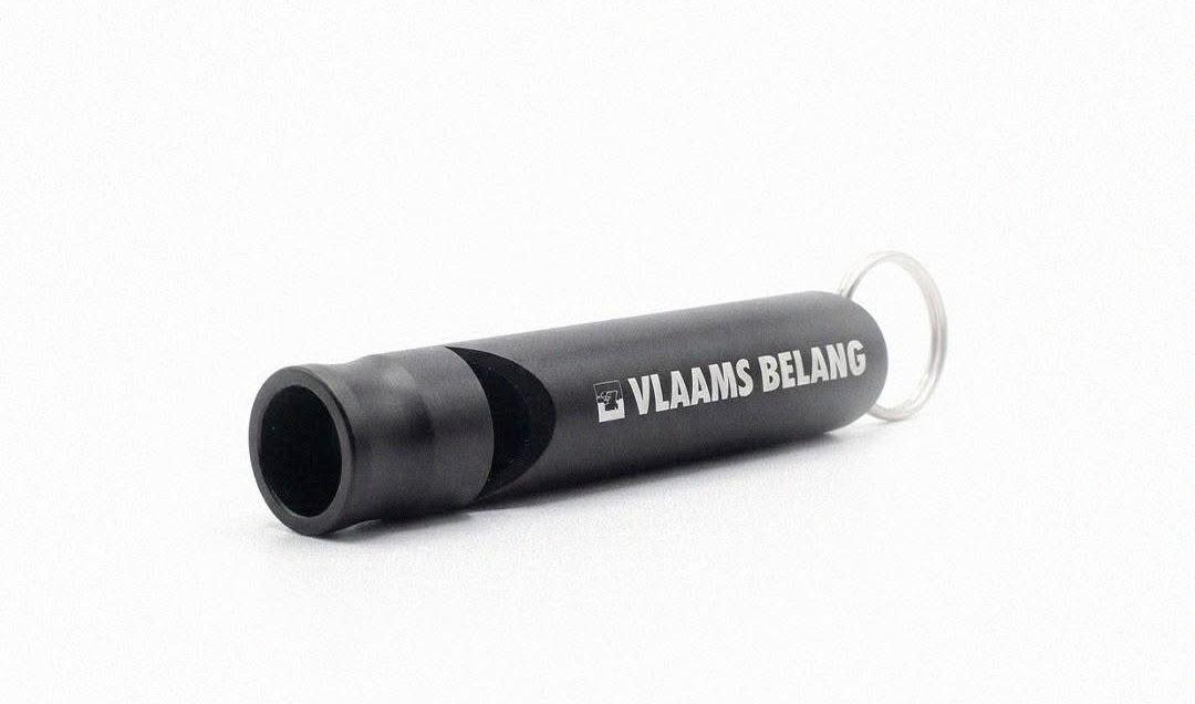 Vlaams Belang Wervik verdeelt gratis noodfluitjes