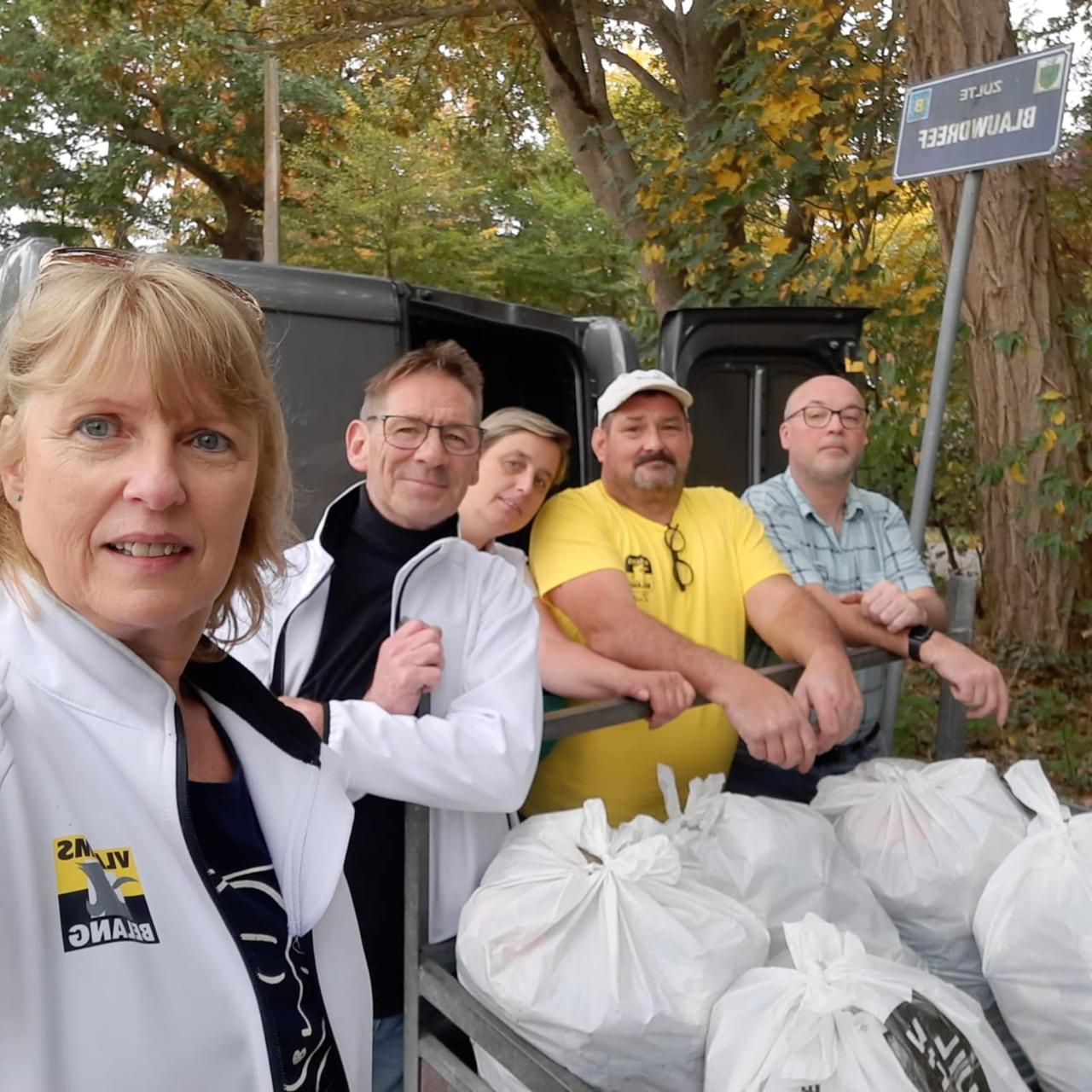 Vlaams Belang ruimt zwerfvuil op !