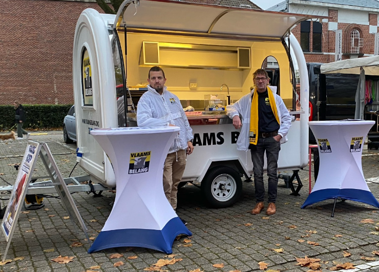 Vlaams Belang deelt soep uit voor goede doel en wil bewustzijn rond falend sociaal woonbeleid vergroten