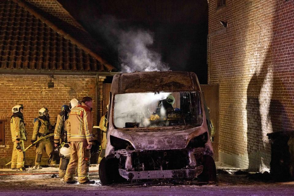 Brandstichting aan voertuig