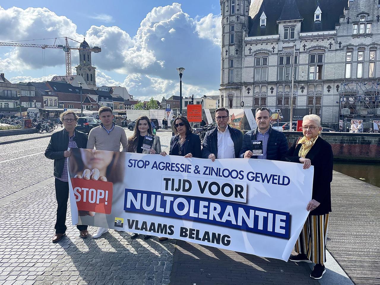 Vlaams Belang Lokeren houdt actie tegen zinloos geweld