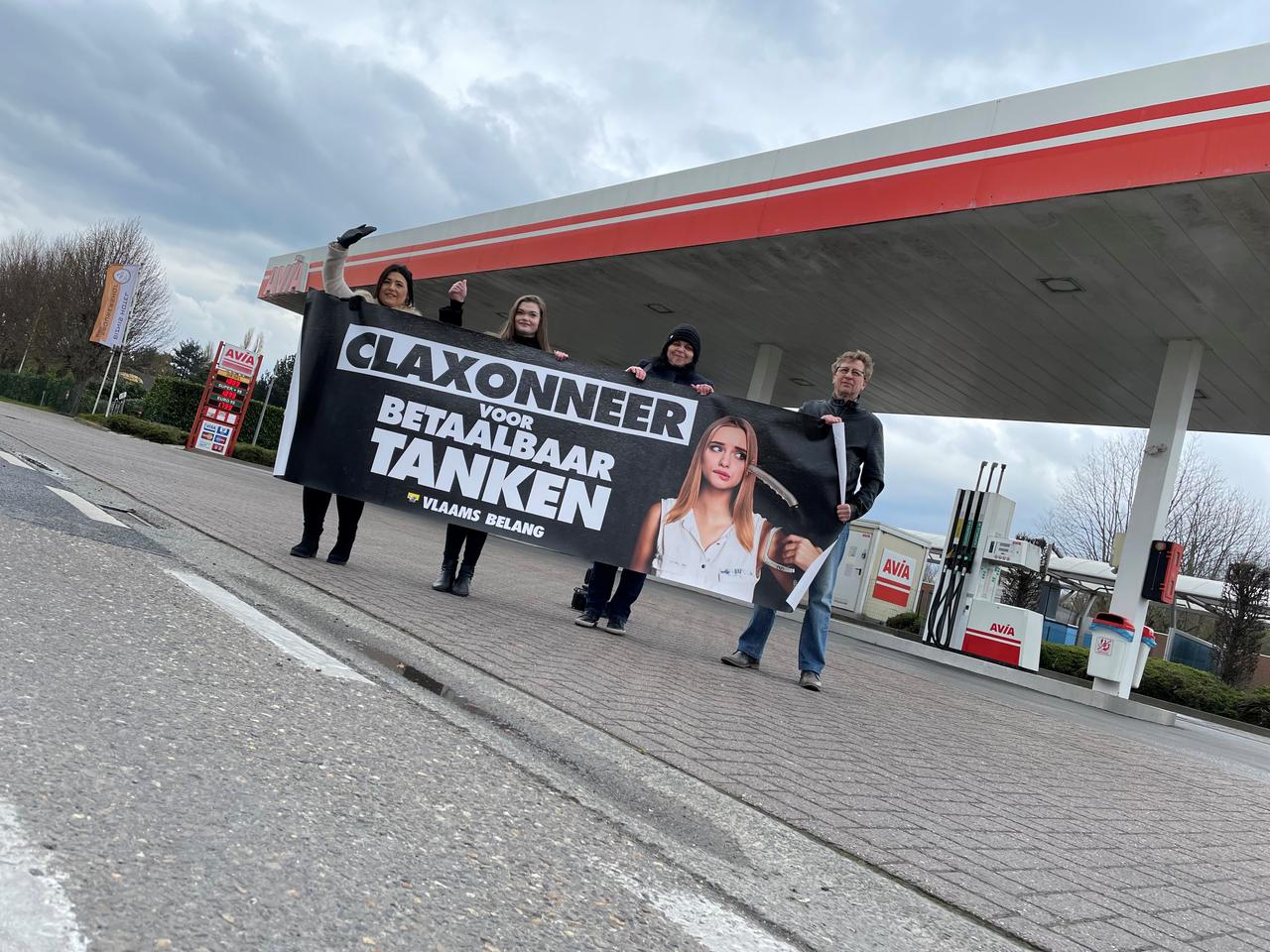 Vlaams Belang Lokeren voert actie tegen hoge brandstofprijzen