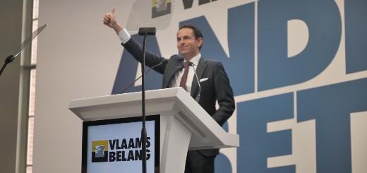 Vlaams Belang klinkt op nieuwe jaar en positioneert zich als enige alternatief 