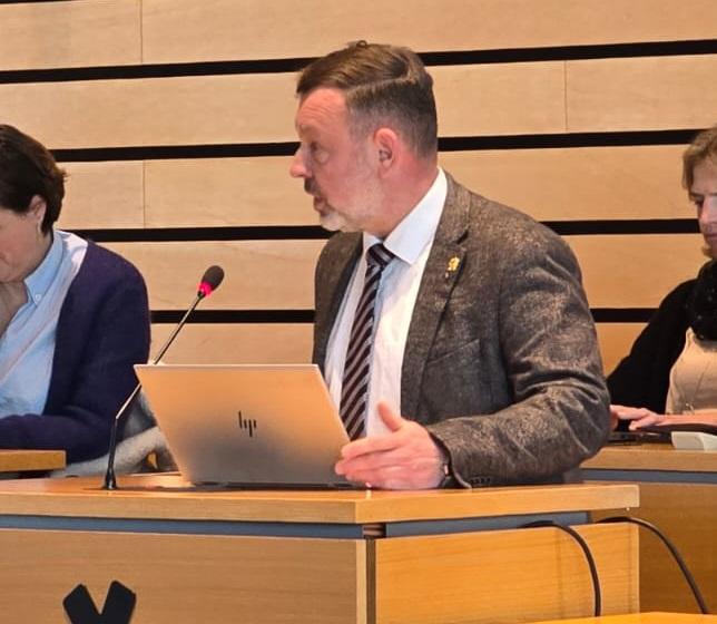 “Verzet heeft gewerkt!” Vlaams Belang blij dat zwemwater in provinciedomein Diest blijft maar betreurt uitstel Huizingen