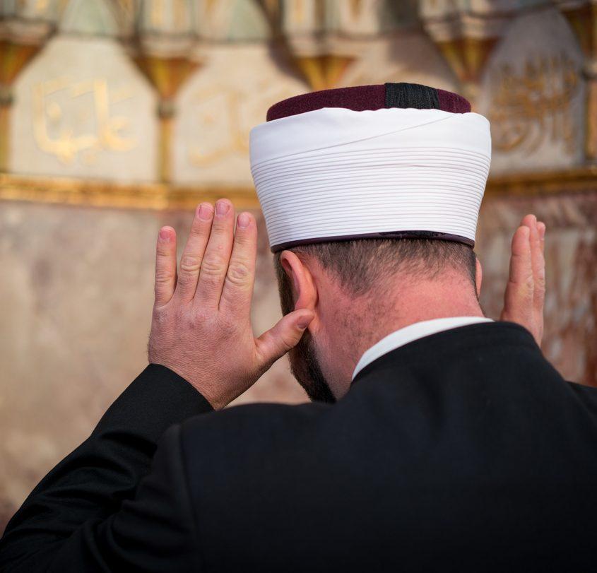 Uitzetting imam was fake news van Sammy Mahdi