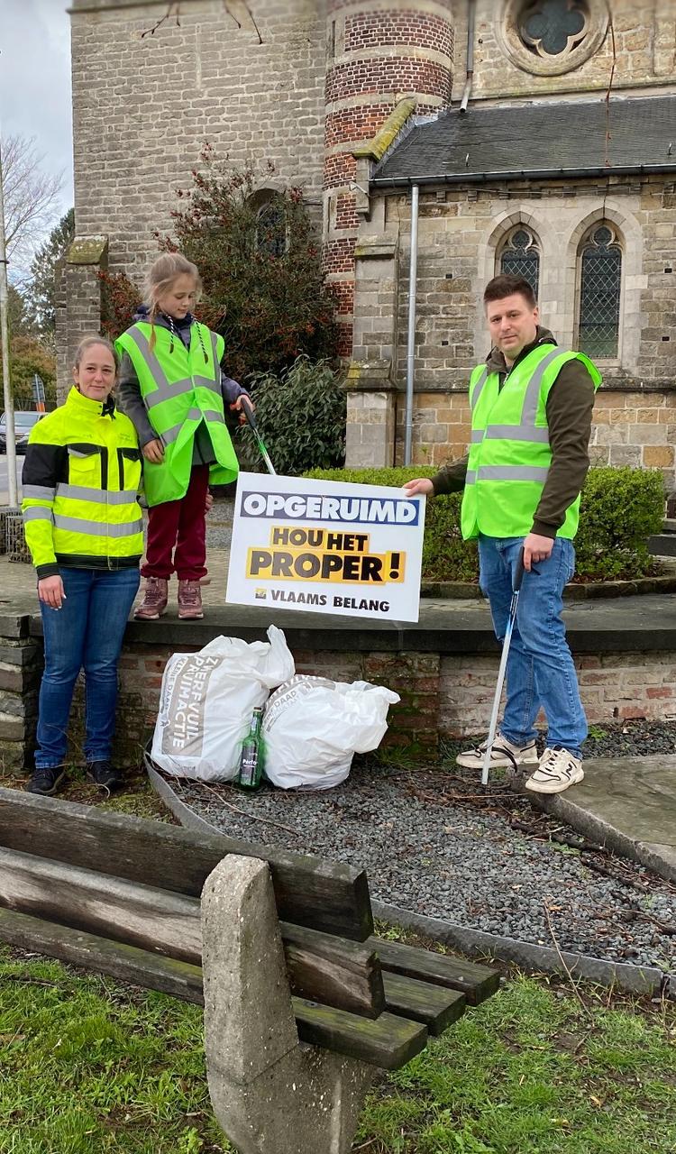Vlaams Belang Affligem helpt mee zwerfvuil opruimen