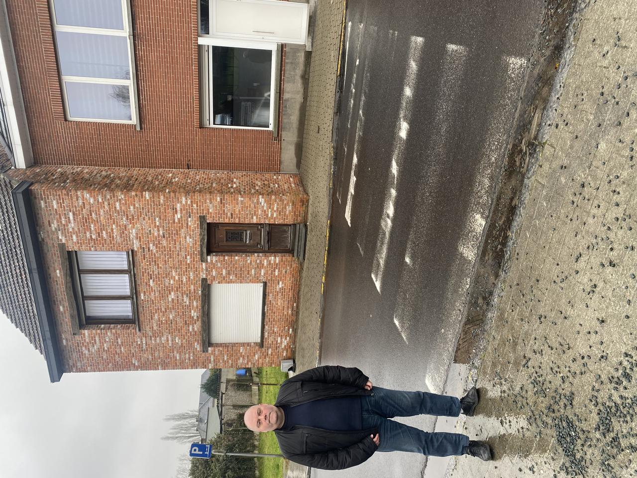 Vlaams Belang Affligem vraagt actie voor onveilige wegmarkeringen zebrapaden