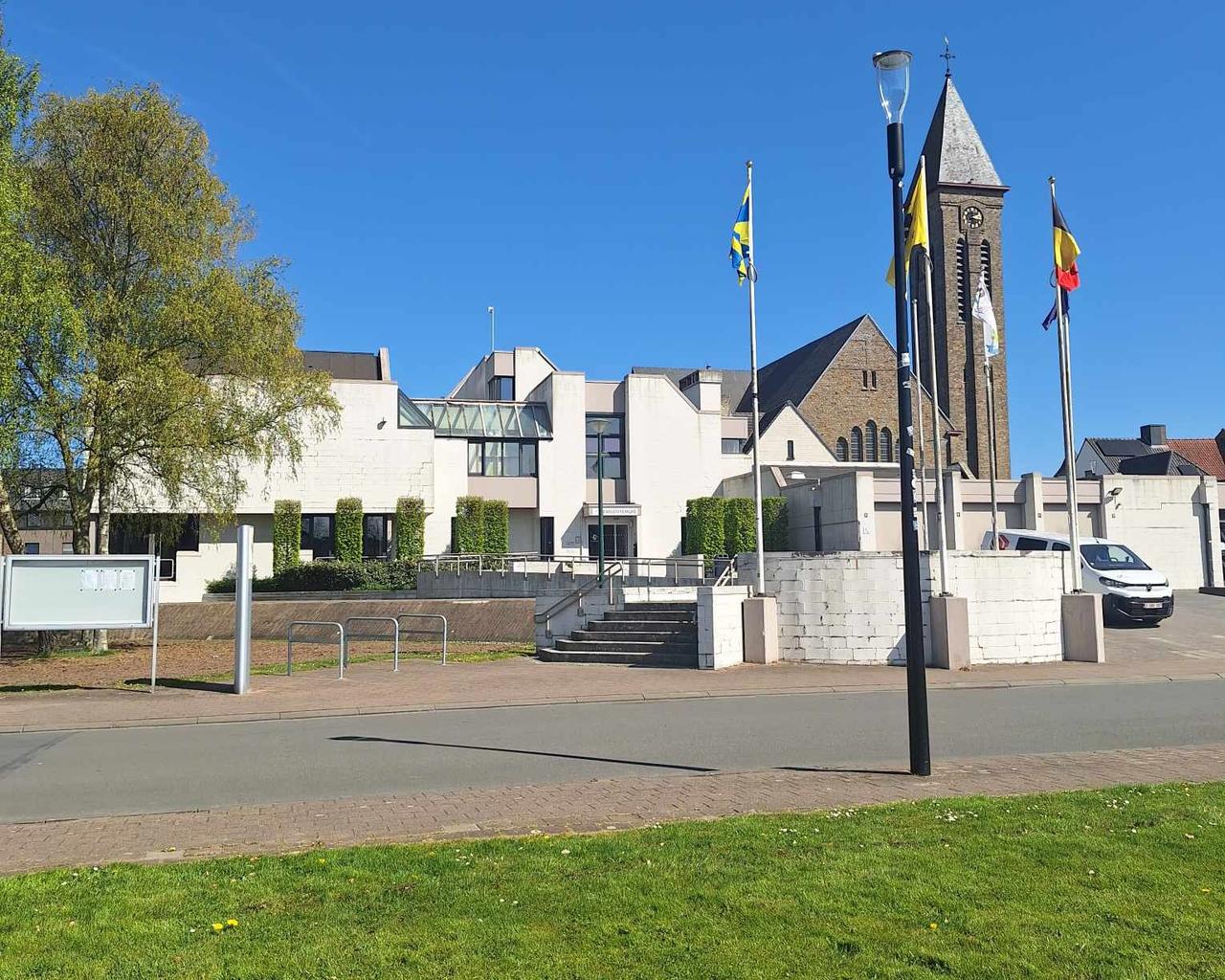 Is dit het moment voor luxeplannen? Minstens 5,8 miljoen aan belastinggeld op het spel