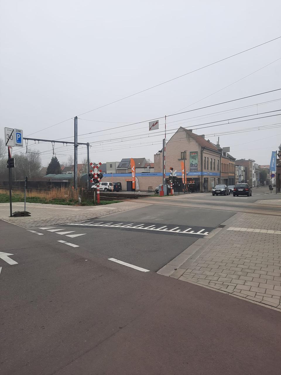 Spooroverweg Kapelstraat-Cockerillplaats. Interpellatie Vlaams Belang Hoboken.