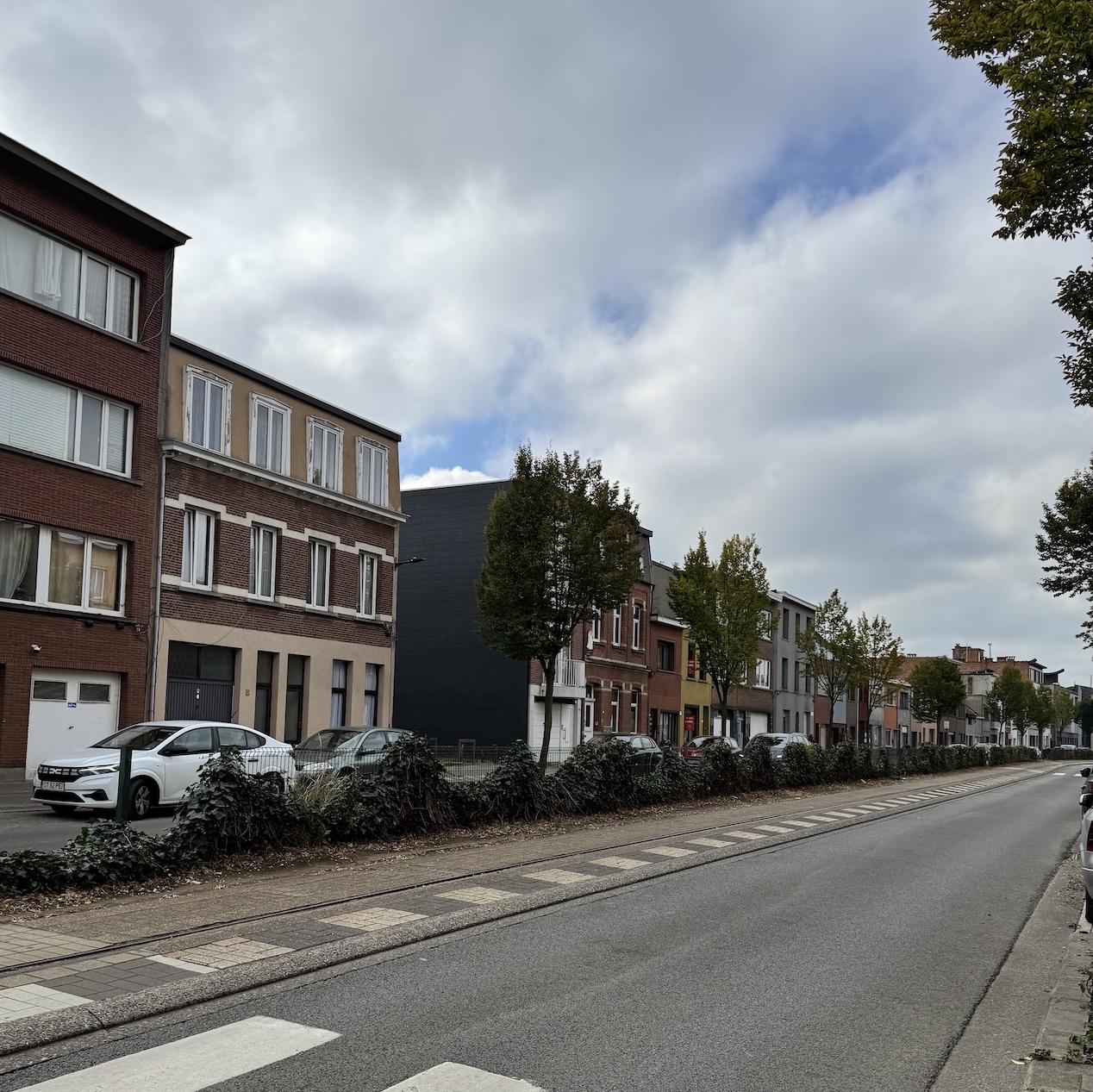 De ravage op de Antwerpse steenweg te Hoboken.