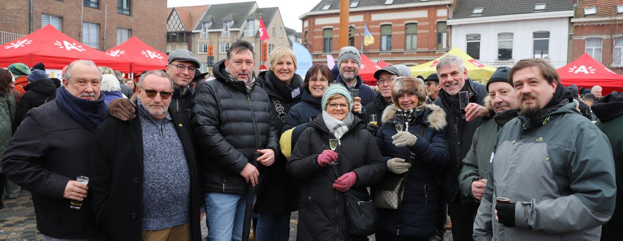 Vlaams Belang klinkt met u op 2024! 