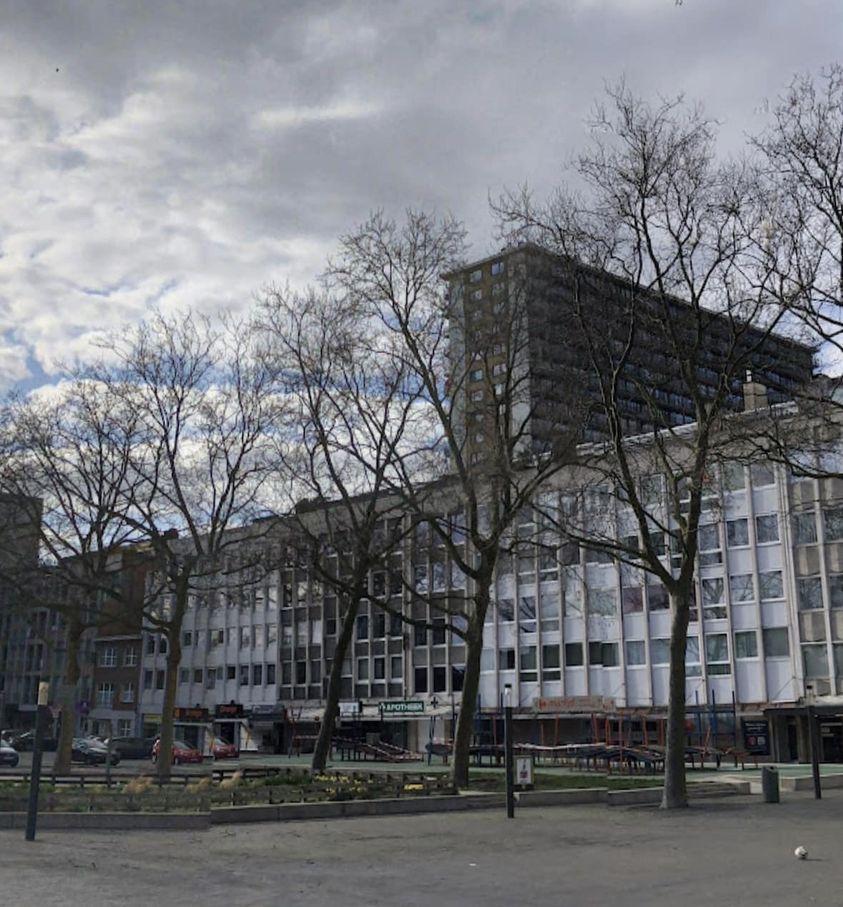 Vallende takken op de Bist