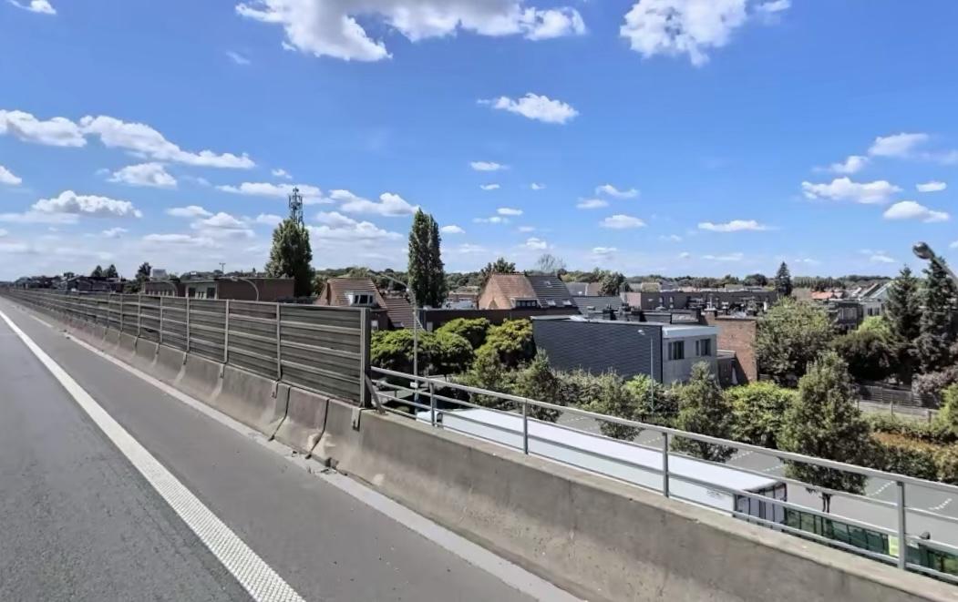 Vlaamse regering maakt geen werk van oplossing voor geluidspollutie langs A12-viaduct in Wilrijk