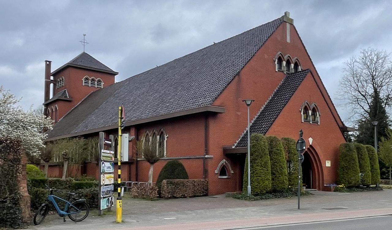 Adviesverlening omtrent de samenvoeging van de verschillende parochies.