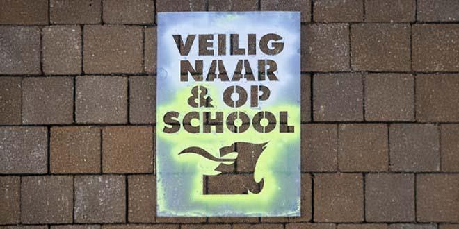 'Veilig naar en op school' : Onze boodschap straat op straat, letterlijk !
