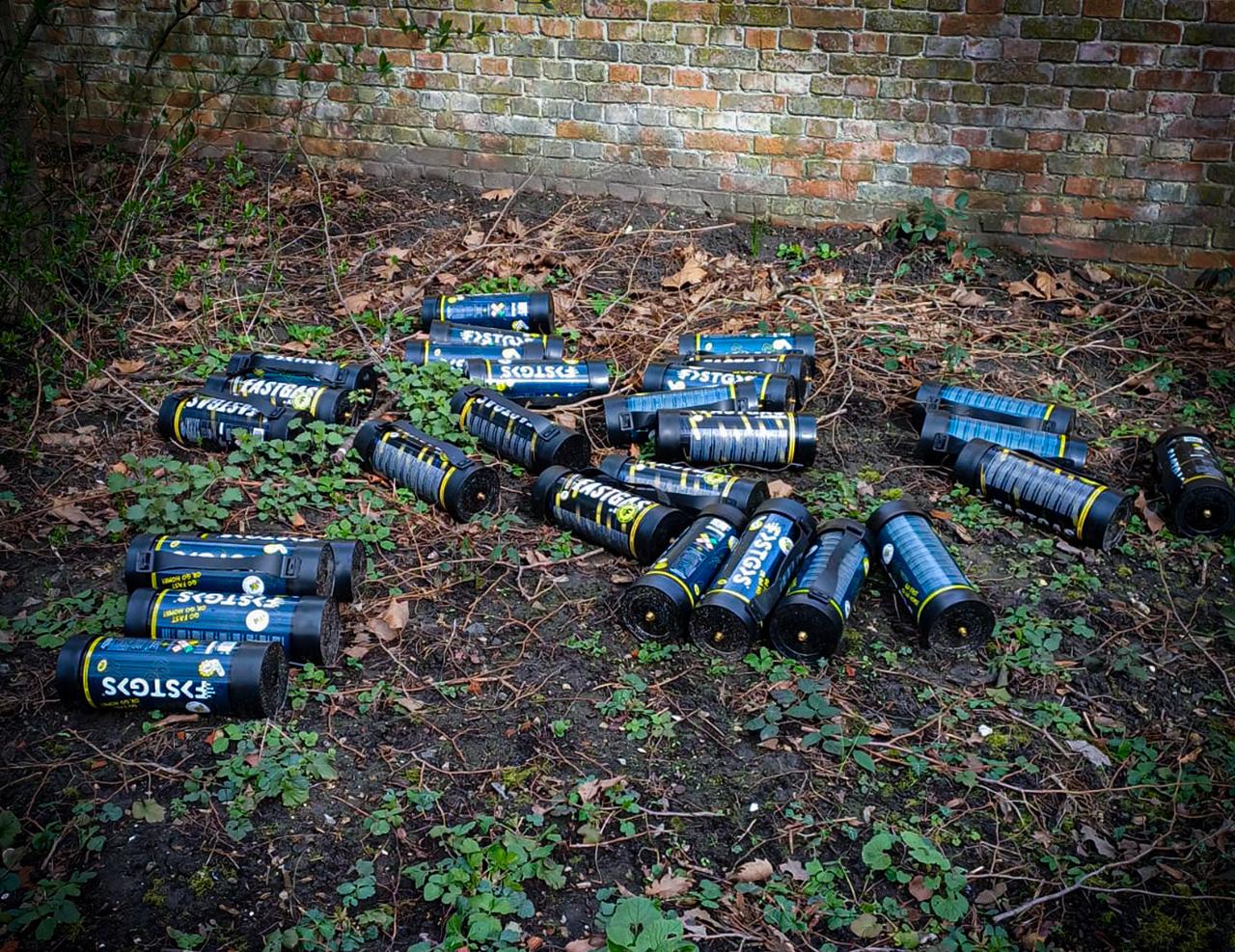 Bijna 200 lege flessen lachgas gedumpt op drie weken tijd in Malle!