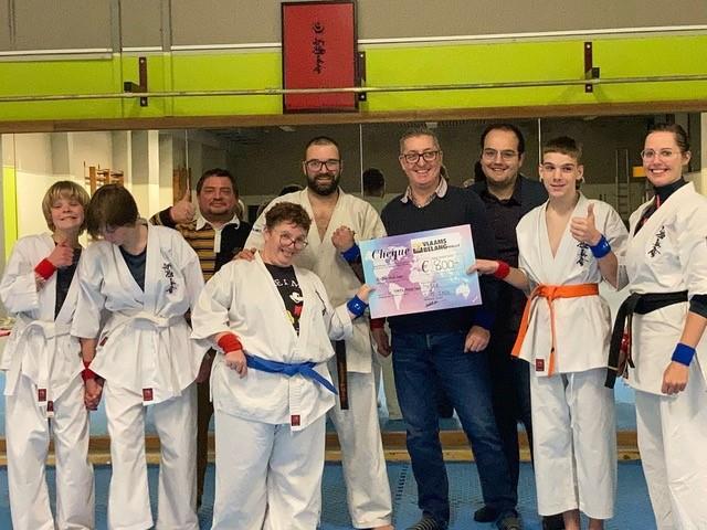 Vlaams Belang Malle laat zich vloeren