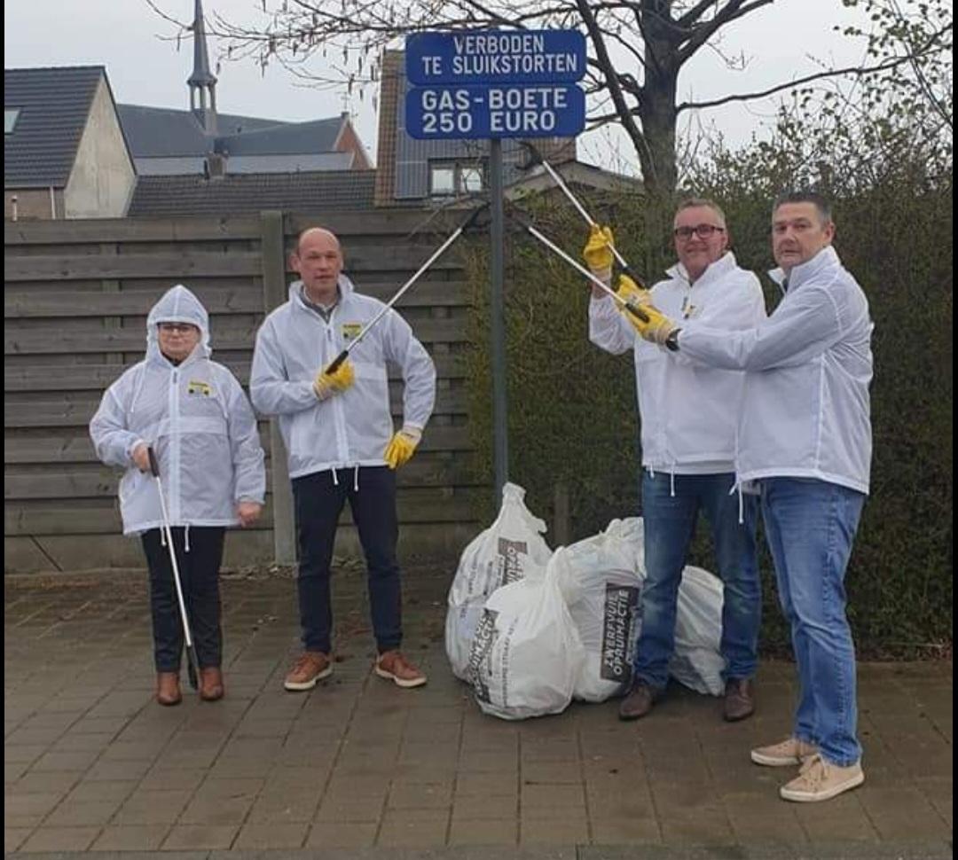 Vlaams Belang ruimt opnieuw zwerfvuil in Stabroek