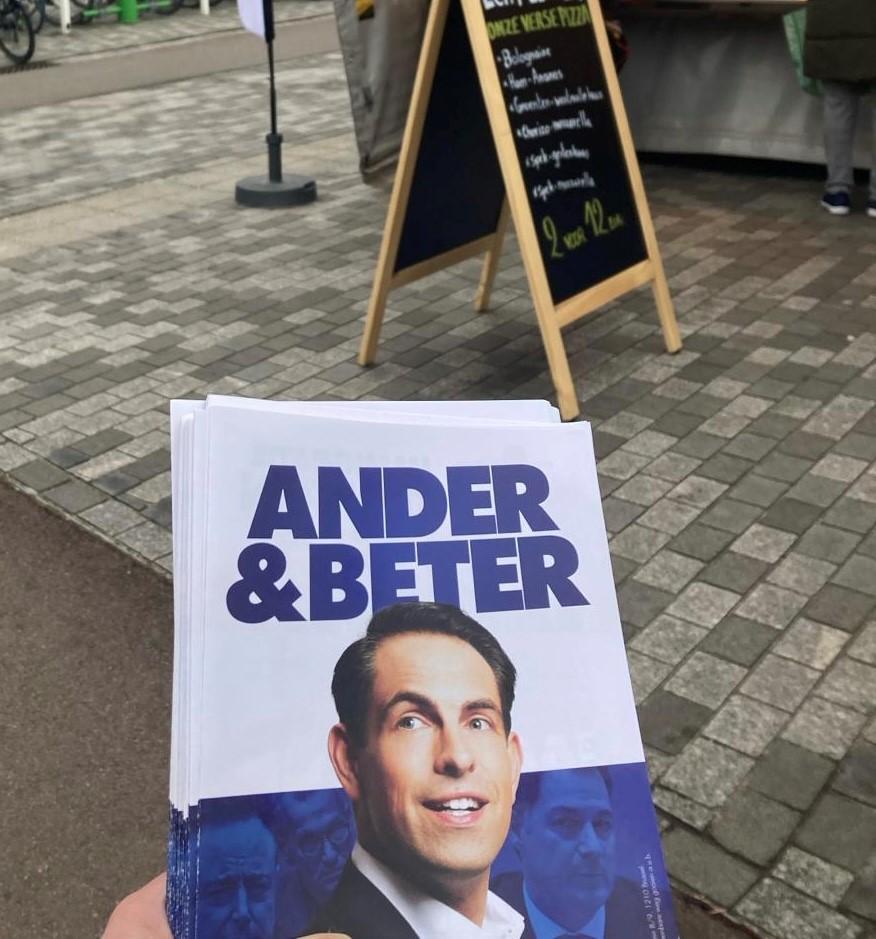 Vlaams belang bezoekt de Wijnegemse markt