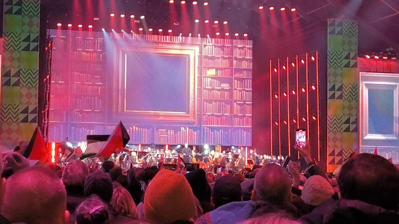 𝗩𝗹𝗮𝗮𝗺𝘀 𝗕𝗲𝗹𝗮𝗻𝗴 𝘃𝗿𝗮𝗮𝗴𝘁 𝘂𝗶𝘁𝗹𝗲𝗴 𝘃𝗮𝗻 𝗦𝗼𝗺𝗲𝗿𝘀 𝗻𝗮 𝗽𝗿𝗼-𝗣𝗮𝗹𝗲𝘀𝘁𝗶𝗷𝗻𝘀 𝗽𝗿𝗼𝘁𝗲𝘀𝘁