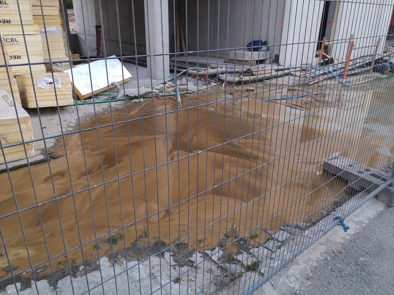 Lozing van bepaalde substantie in oud ziekenhuis